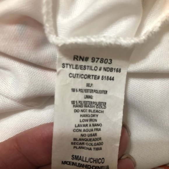 Silvergate Multi Color Cold Shoulder Dress - SML - Picture 8 of 8